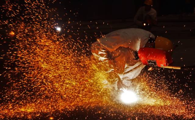 R-C (1).jpg R-C (1).jpg